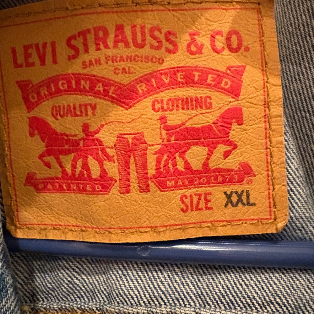 Levi Denim Jacket - Picture 2 of 4